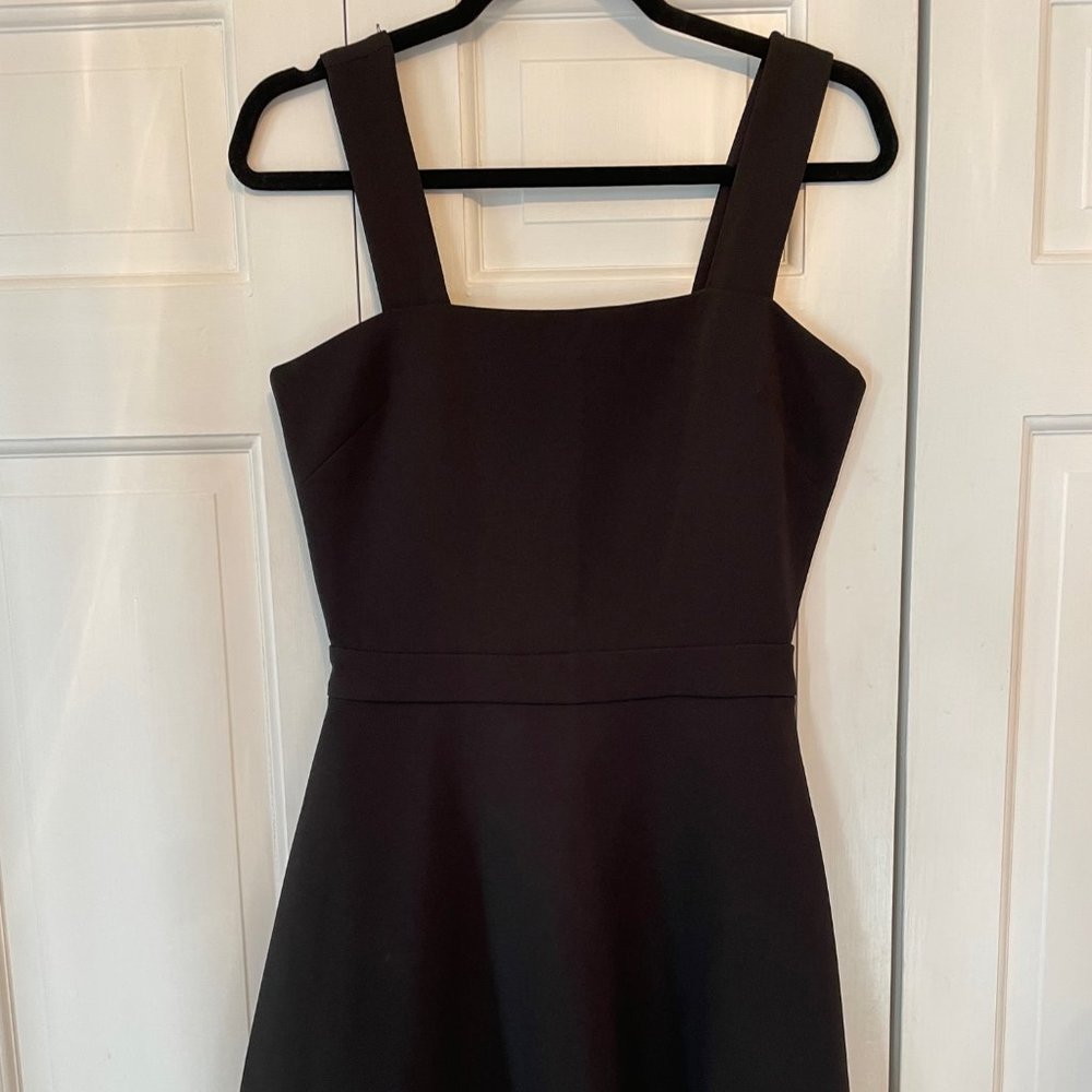 Black Scalloped Hem Mini Cocktail Dress